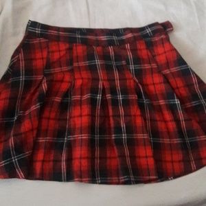 Tartan / plaid mini skirt!